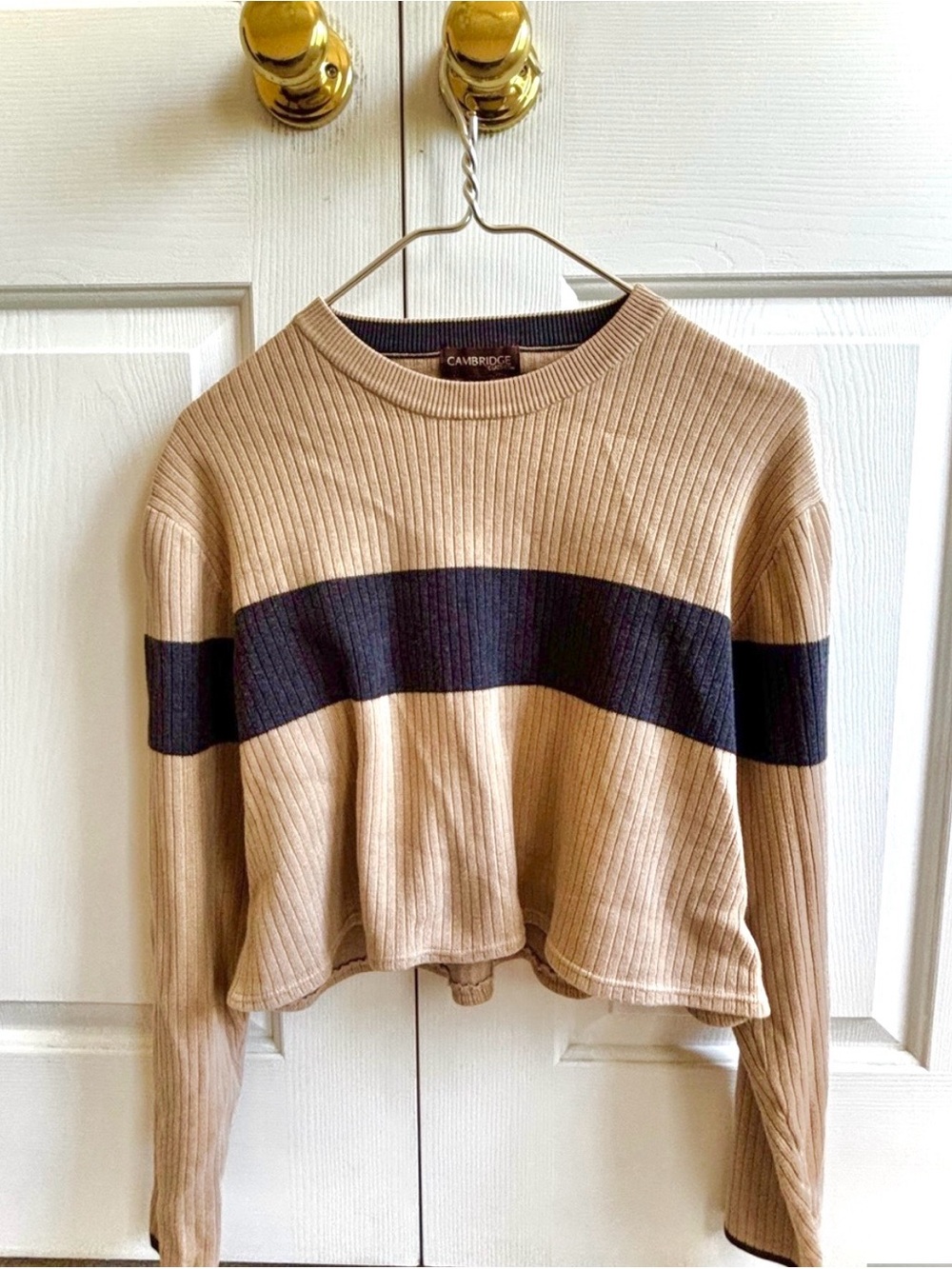 Vintage Cambridge Classics Cropped Ribbed Crewneck Sweater w/ Black Stripe M